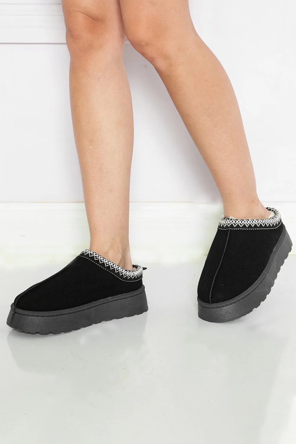 Contrast Print Plush Lined Snow Boots