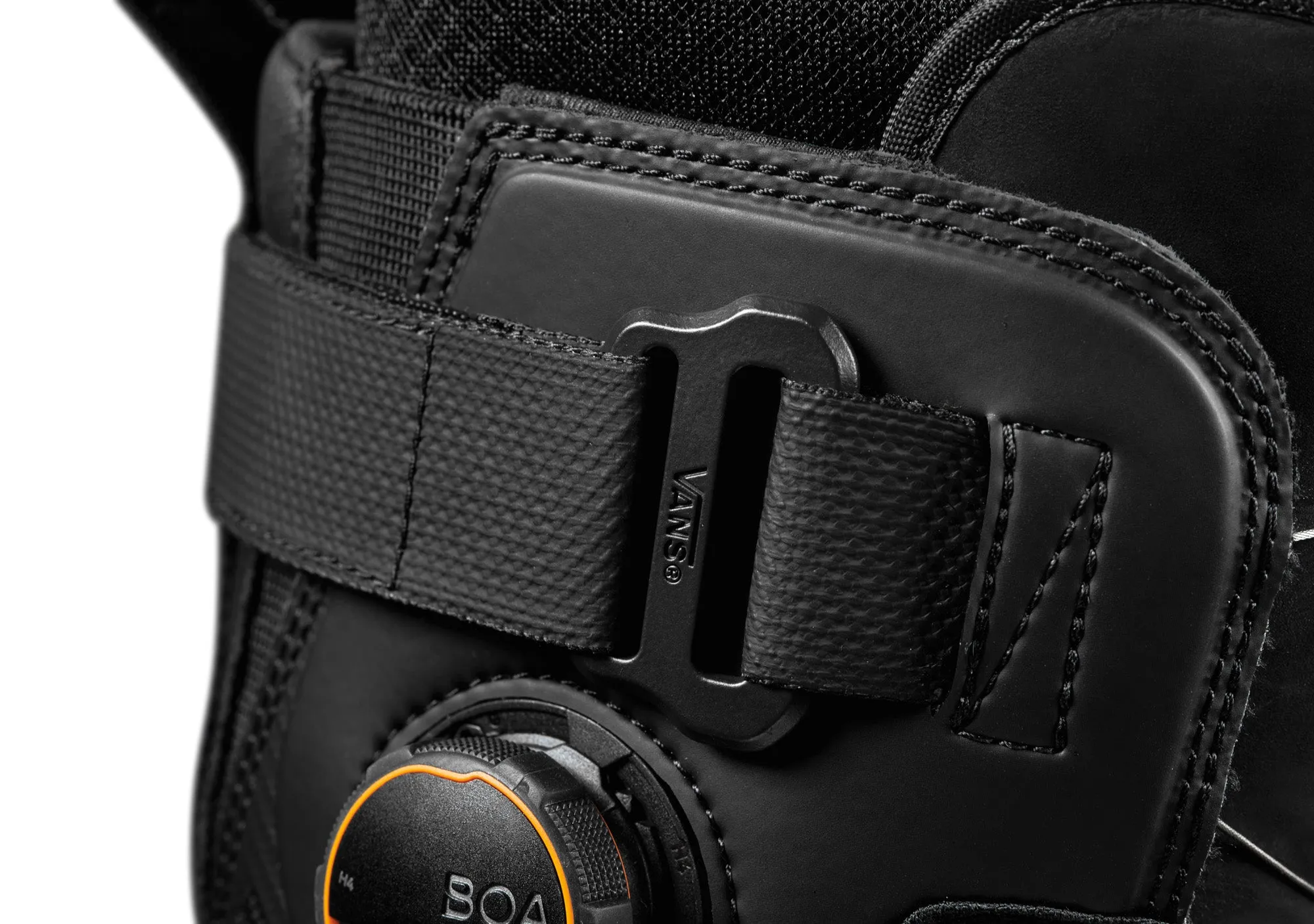 Vans Verse Range Edition Snowboard Boot in Black Bryan Iguchi 2023